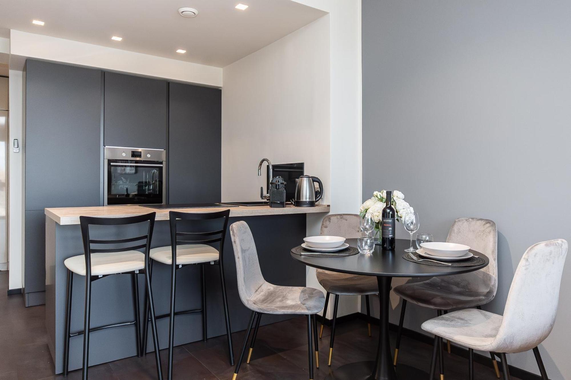 Free Parking In Luxury Suite With City View - Steps To Brignole Train Station Génova Exterior foto