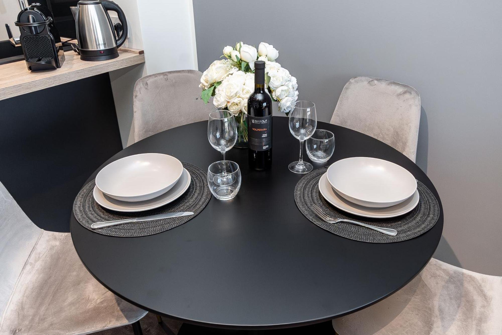 Free Parking In Luxury Suite With City View - Steps To Brignole Train Station Génova Exterior foto